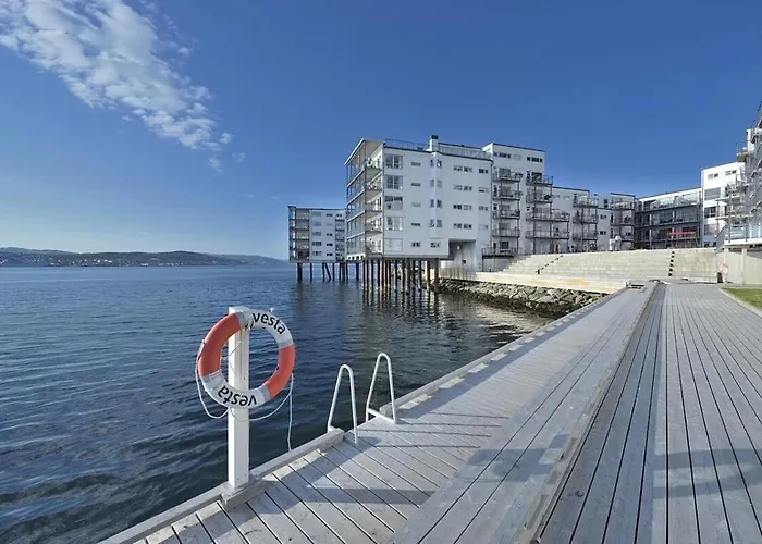 Koselig Og Moderne 2-roms Tromsø