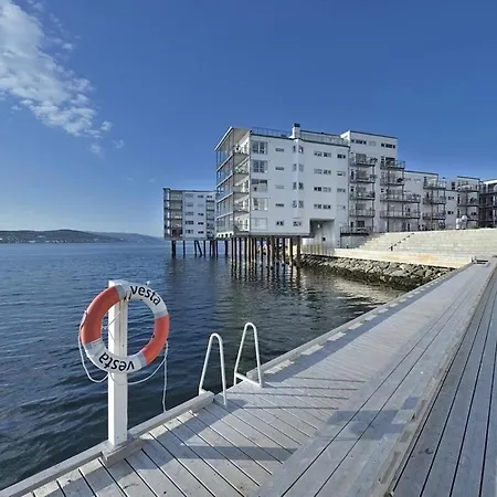 Koselig Og Moderne 2-roms Tromsø