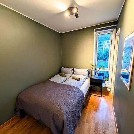 Koselig Og Moderne 2-roms Tromsø